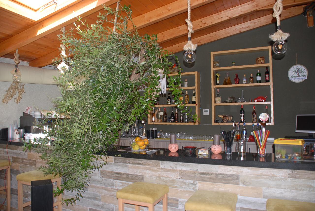 Olive Tree Hotel Sarandë Exterior foto